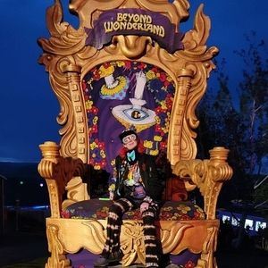 Meet your Posher, Corabell